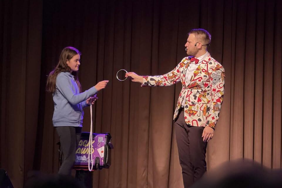 Pokaz iluzji magika Dawida