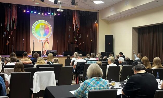 XII Regionalny Młodzieżowy Festiwal Piosenki „Tęczowy Mikrofon”